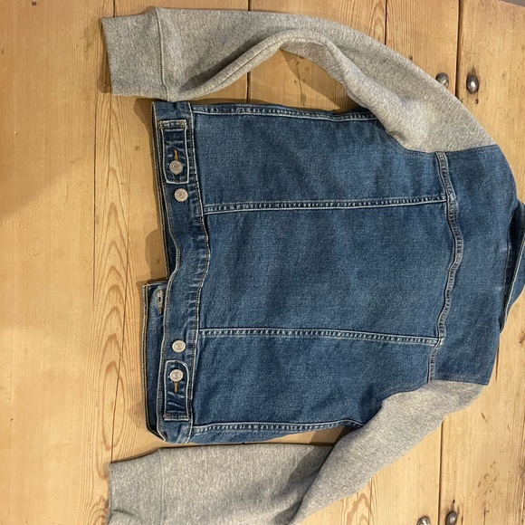 Levi's Blue Denim Jacket with Black Accents - Picture 5 of 5